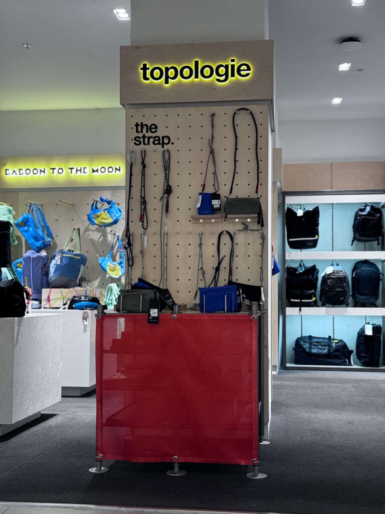 Topologie Selfridges Column